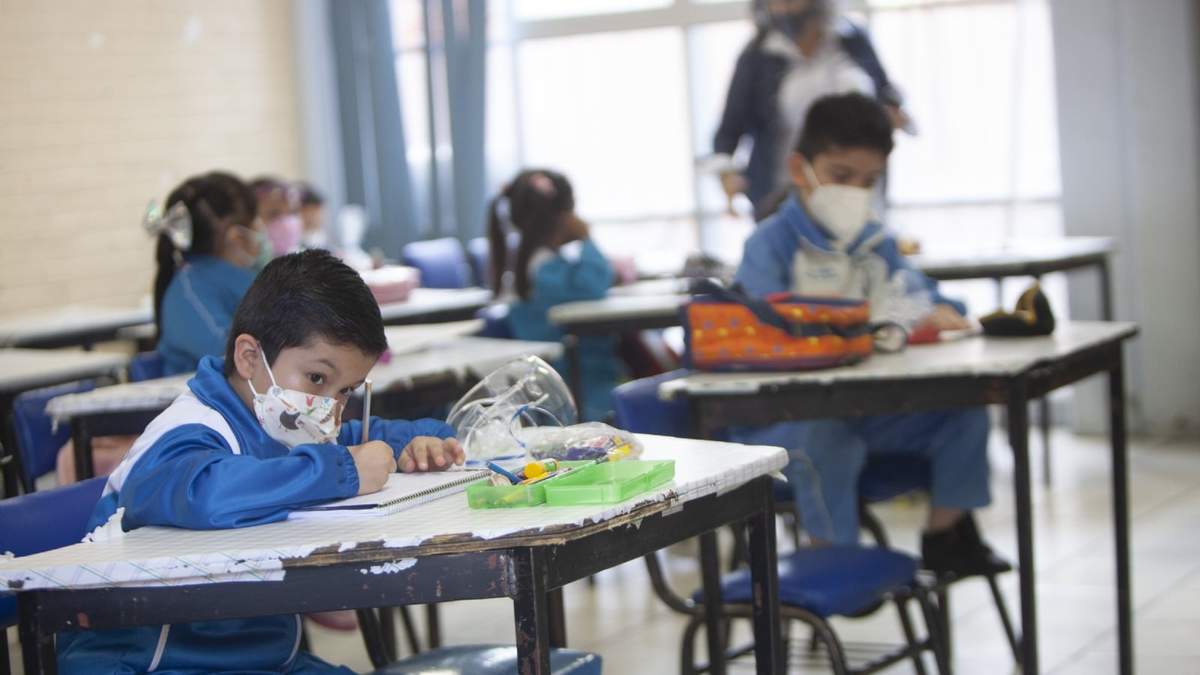 Menores en clases presenciales