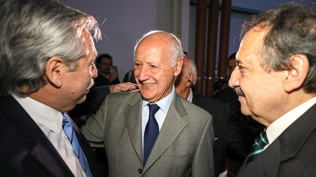 Alberto Fernández, Roberto Lavagna y Ricardo Alfonsín. Fuente: (Twitter)