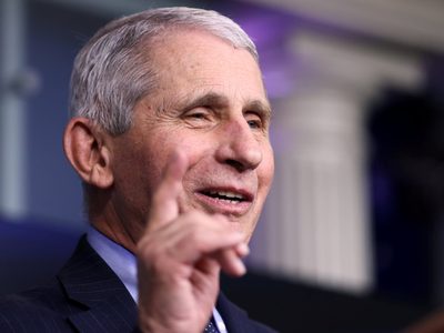 Anthony Fauci, la cara de la lucha contra el COVID en Estados Unidos, anunció su salida del Gobierno