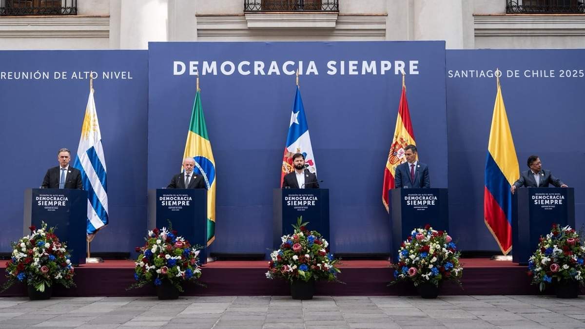Boric, Lula, Sánchez, Orsi y Petro llamaron a “hacer frente a los discursos de odio”