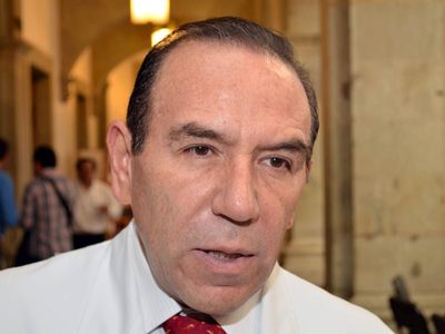 Germán Tenorio, exsecretario de Salud de Oaxaca, sale del penal y seguirá su juicio en libertad