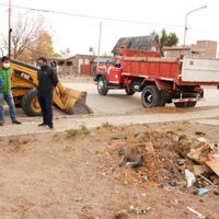 Zapala limpia micro basurales esparcidos en la ciudad