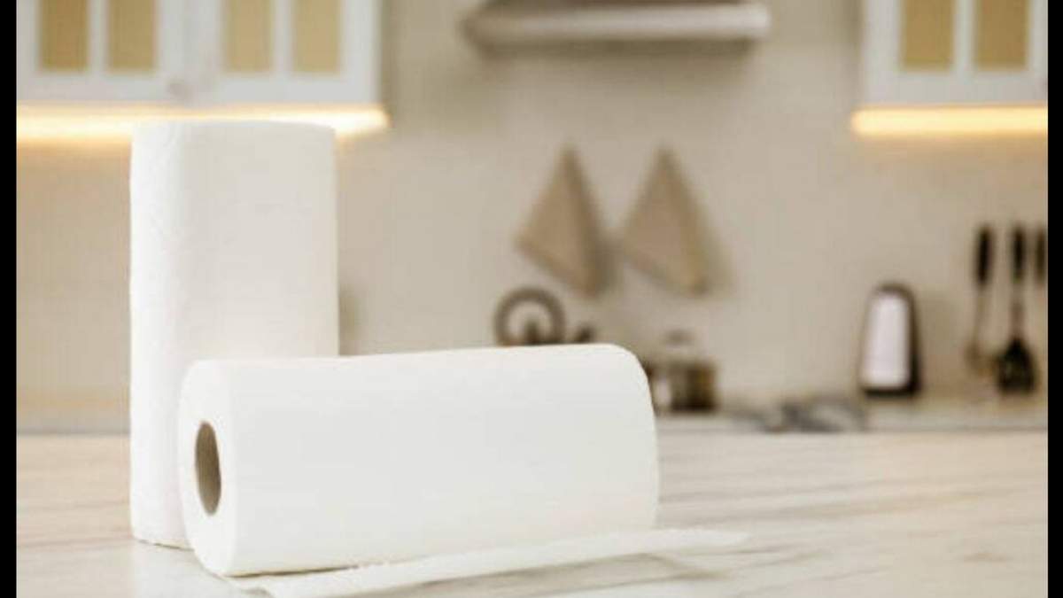 Un simple reciclaje con rollos de papel de cocina que se convierte en un tesoro para tu baño. Fuente: (Instagram)