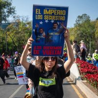 Marchan en CDMX para exigir liberación de Nicolás Maduro (Videos)