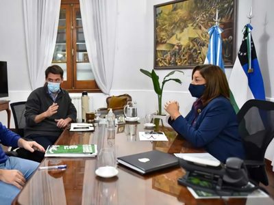 Recomposición salarial: cuál es la oferta para los estatales de Río Negro