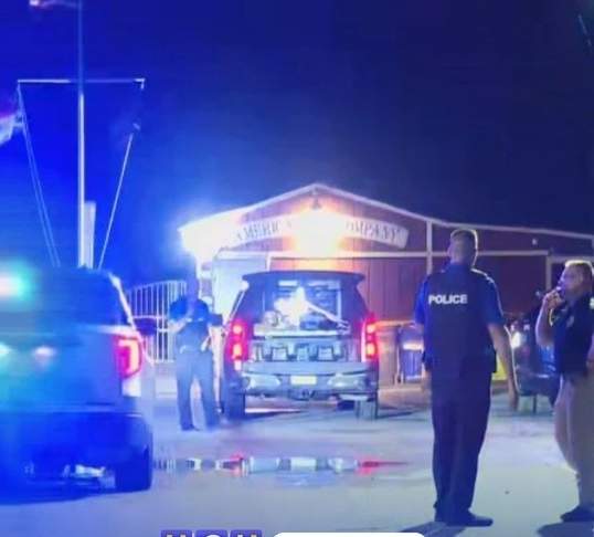 Tiroteo en un bar frente al mar en una ciudad costera de Carolina del Norte