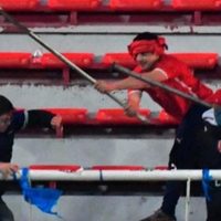 Boric envía al ministro del Interior a Buenos Aires ante el "linchamiento" en un partido de futbol