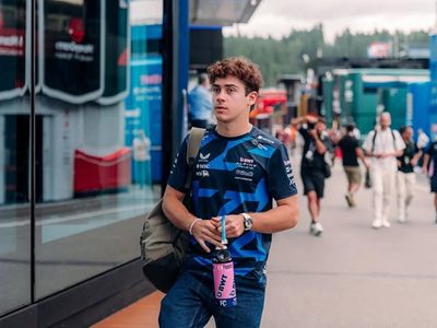 Franco Colapinto finalizó decimosexto en el GP de Austria