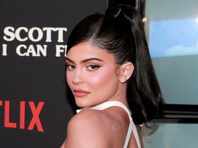 ¡¿Qué se hizo?! El cambio de look de Kylie Jenner que le transformó la cara. ¡Jamás visto!