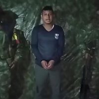 La guerrilla colombiana publica prueba de vida de un policía secuestrado en Nariño