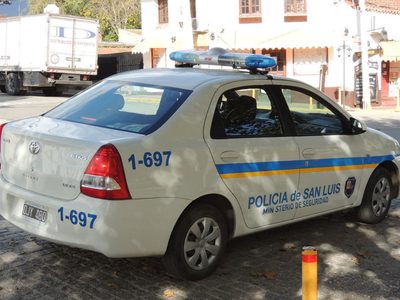 Echaron a un intendente que rompió la cuarentena por un asado