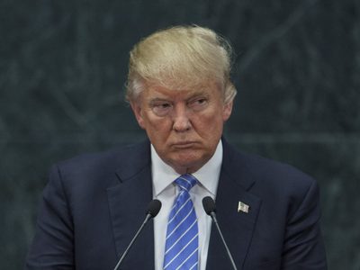 Trump demanda a Facebook, Google y Twitter por censura