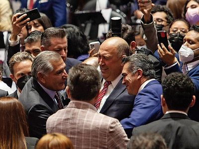 El PRI se parte... y la coalición opositora se resquebraja