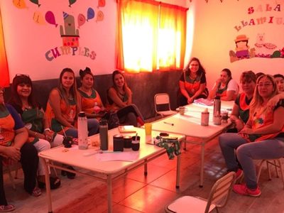 Trabajadoras de jardín infantil de Centenario iniciaron medidas de fuerza