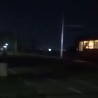 En penumbras y en peligro: vecinos de Godoy Cruz piden por la reparación de luminarias
