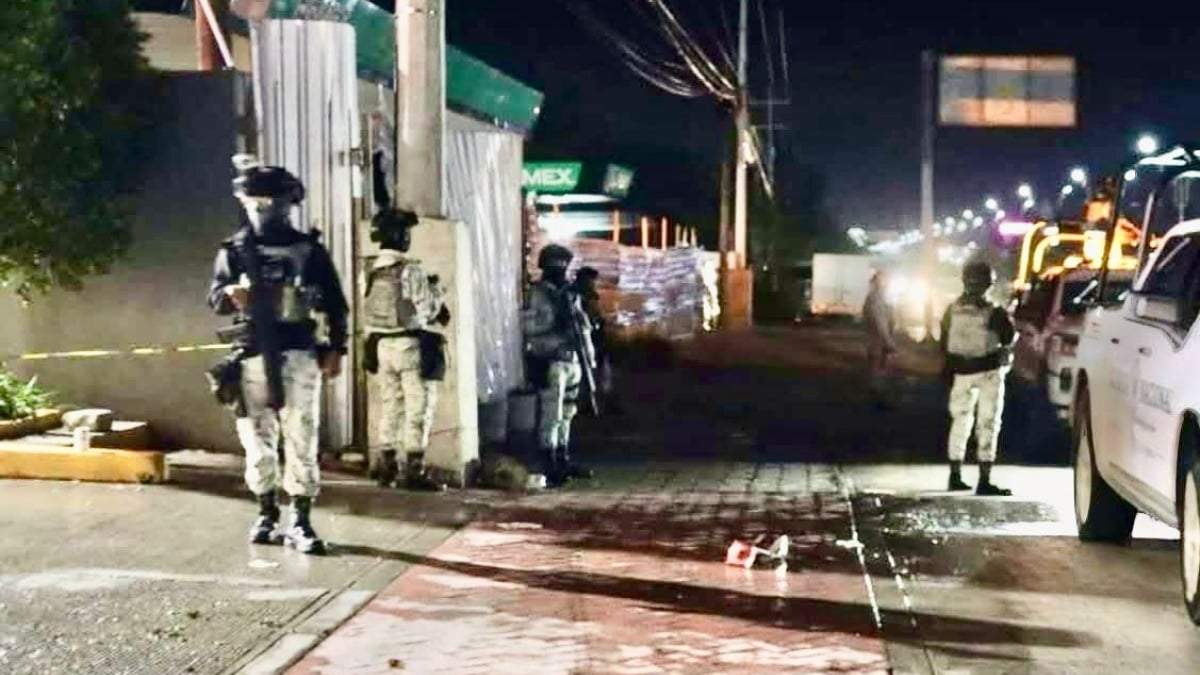 Elementos de la Guardia Nacional en el lugar del ataque