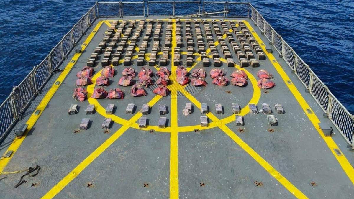 La droga decomisada por la Marina en el Pacífico