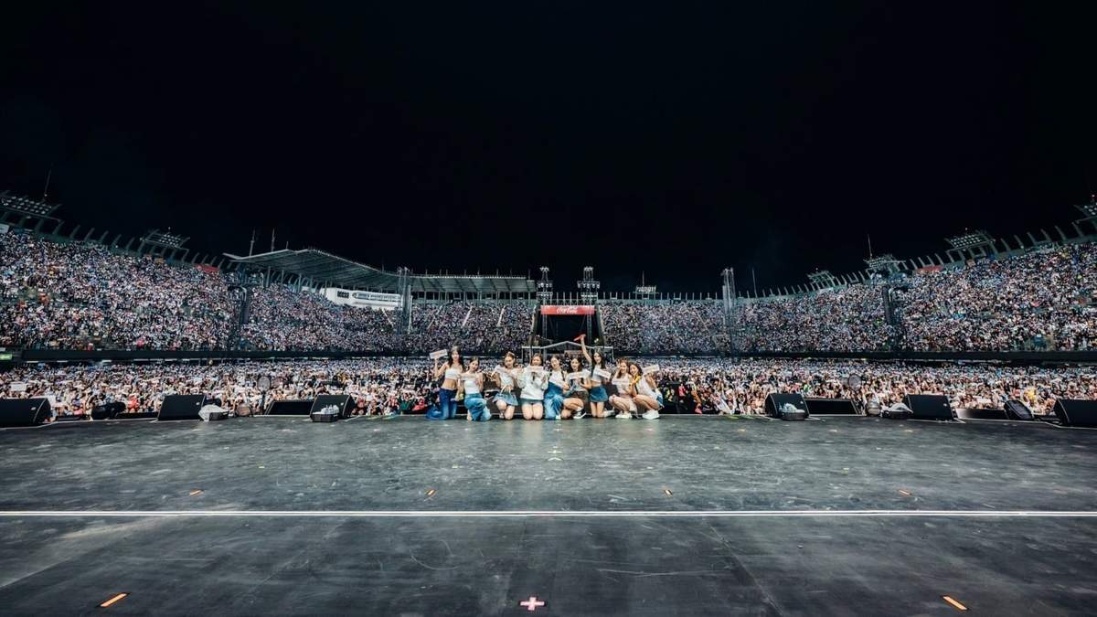 Integrantes de Twice en el Foro Sol
