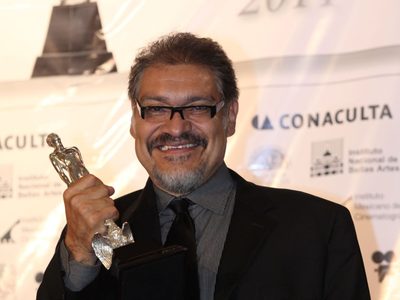 Joaquín Cosío llama "ignorantes" a AMLO y la 4T; a Frausto e Imcine les dice "floreros que cobran"