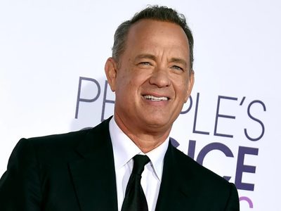 ¡OMG! Mira el emotivo regalo que le hizo Tom Hanks a un niño de 8 años que sufre de 'bullying'