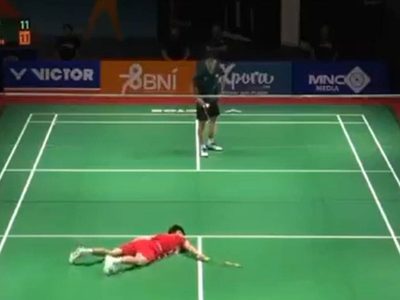 Zhang Zhijie, jugador de bádminton de 17 años, murió en pleno partido