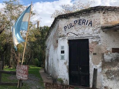 Reabre al público una pulpería de 200 años con protocolos de seguridad
