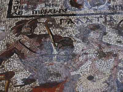 Encontraron un extraño mosaico romano de 1600 años en Siria