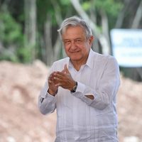 Pese a amparos, AMLO pide acelerar obras del Tren Maya en Campeche