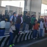 Sindicato de la UAEM toma caseta de Tlalpan; exige liberar recursos (video)