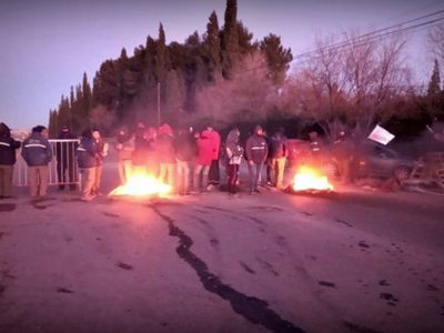 Corte en ruta 7: Ceramistas reclaman en Neuquén