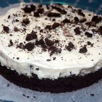 Tarta de oreo y limón: la receta cítrica y full chocolate que necesitás, lista en pocos minutos