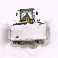 Por nevadas persistentes interrumpen el tránsito en las rutas cordilleranas de Neuquén