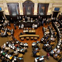 En una sesión especial, la Legislatura bonaerense debate hoy la suspensión de las PASO