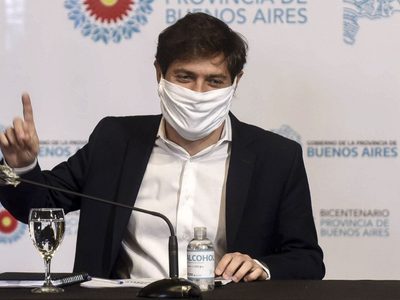 Axel Kicillof en aislamiento preventivo por contacto con un contagiado