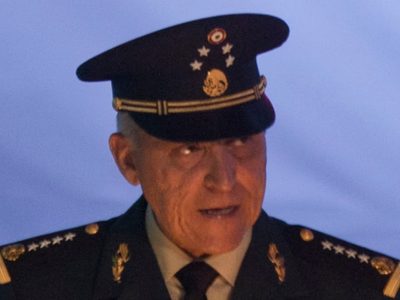 El general sí tiene quien lo salve