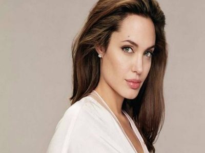 ¡Abiertas de par en par!: ¡Qué revuelo armó Angelina Jolie con sus piernas!