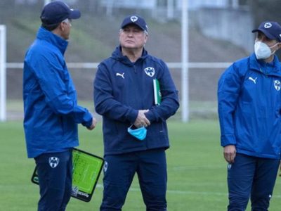 Vucetich regresa a dirigir a Rayados de Monterrey