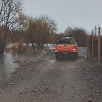 Por la crecida del río, alertaron a los vecinos ribereños de Cipolletti ante una posible evacuación