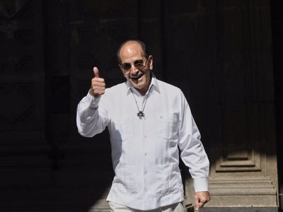 Solalinde: Veo "rasgos muy importantes de santidad" en AMLO