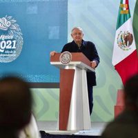 AMLO refrenda invitación al zócalo el 1 de diciembre: “si se llena no dejen de llevar cubrebocas"