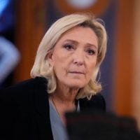 Magistrada francesa denuncia posible injerencia de EU en el juicio contra Marine Le Pen
