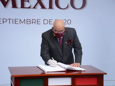 Auditoría detecta aviadores e irregularidades en compra de medicamentos en Veracruz