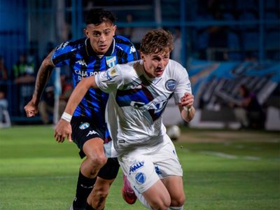 River aceleró por Andino y se llevaría la joya del Tomba