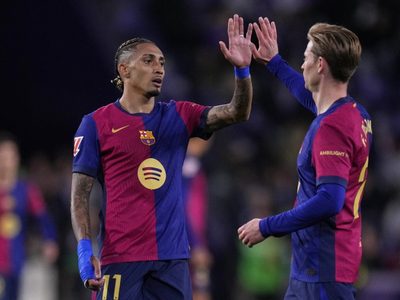 Barcelona vence 2-1 al Valladolid en LaLiga y sigue como líder