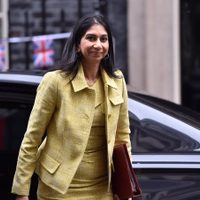 Ministra del Interior británica envuelta en una polémica por infracción de tráfico