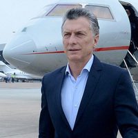 Mauricio Macri volvió de Arabia Saudita y su defensa pidió un permiso para otra salida