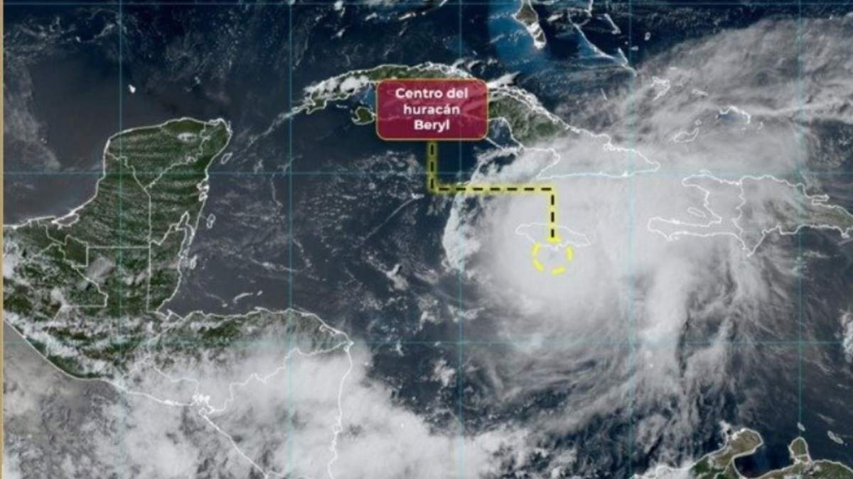 Huracán Beryl cerca de Yucatán