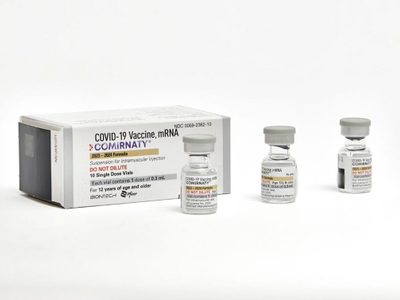 EU aprueba vacunas actualizadas contra covid-19 para acelerar la protección en otoño