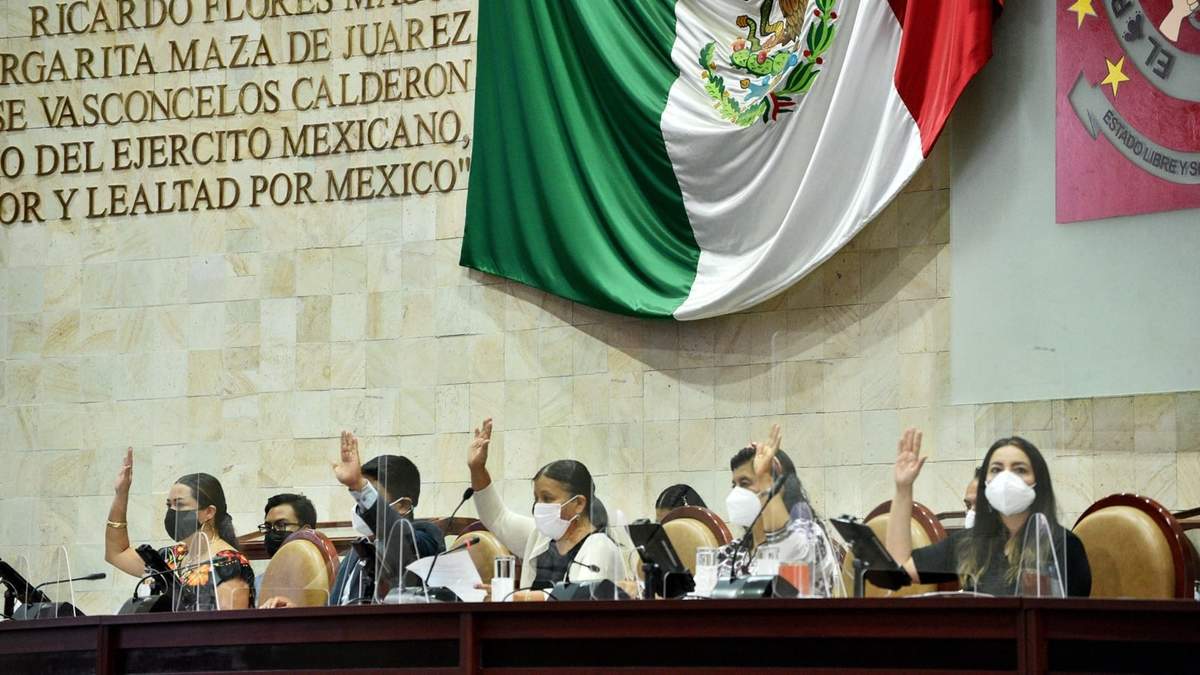 Sesión en el Congreso de Oaxaca