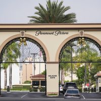 Pesos pesados de Hollywood expresan “oposición inequívoca” a la fusión Paramount-Warner